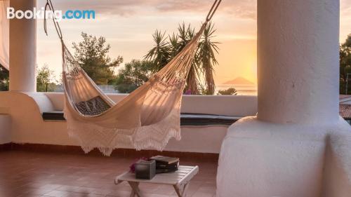 1 bedroom apartment in Vulcano. Be cool, there\s air-con!