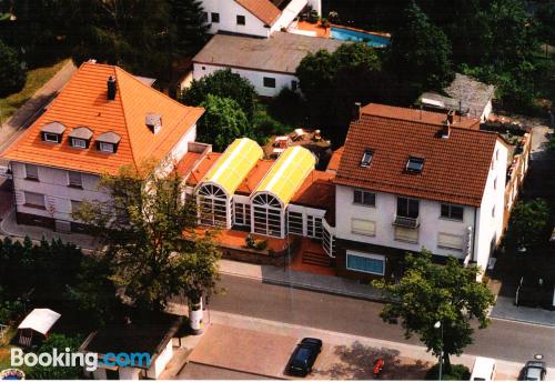 Klein Ferienwohnung in Landstuhl. Zentrale!