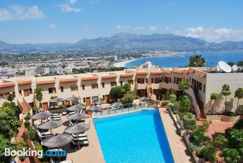 Appartement avec terrasse. Albir est votre!