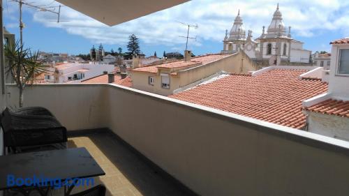 Apartamento de 71m2 em Cascais. Ideal para grupos