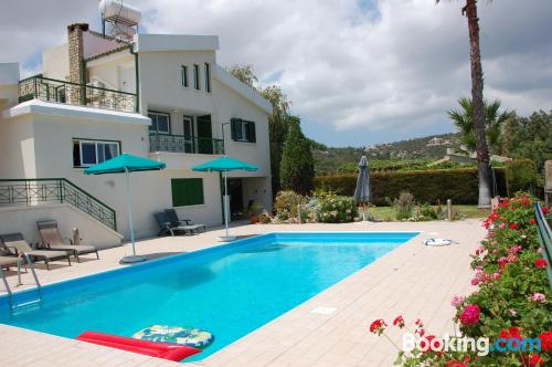 Cómodo apartamento con piscina en Polis Chrysochous