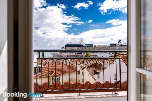 Child friendly apartment in Lisbon. Be cool, there\s air-con!