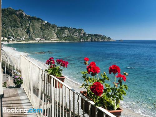 Apartamento en buena zona con vistas en Taormina