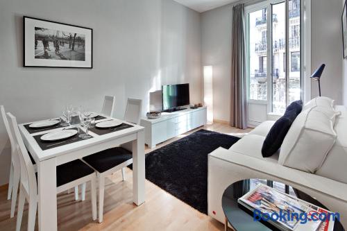 Apartment in Barcelona. Be cool, there\s air-con!