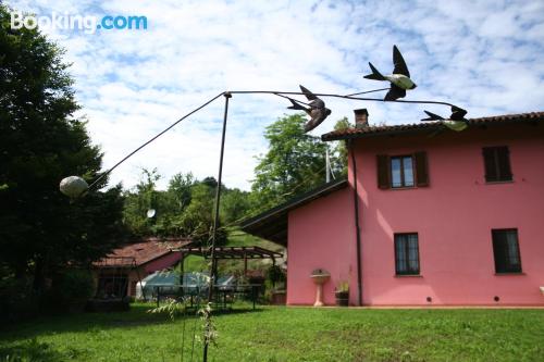 Apartamento adequado para cães à Moncucco Torinese, ideal para 2 pessoas