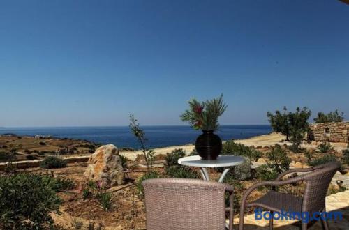 40m2 Apt in Triopetra. Internet!