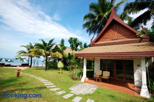 Apartamento com Internet. Terraço e piscina