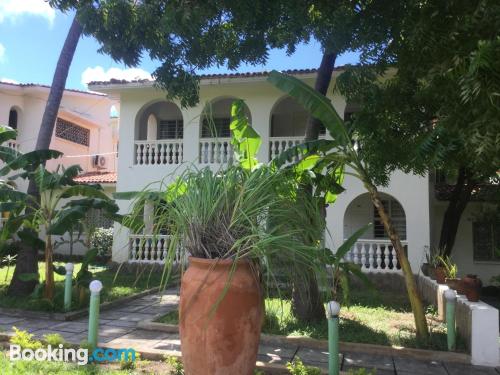 Ferienwohnung mit Balkon. In Bamburi