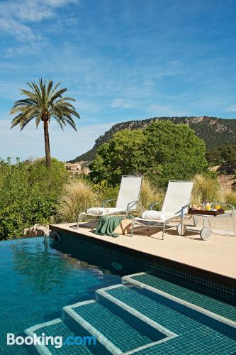 Valldemossa est votre. Internet et terrasse