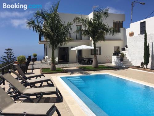 Appartement avec piscine. Terrasse!