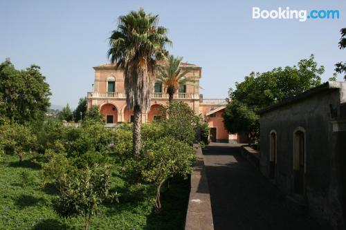 Appartement de deux chambres à Santa Tecla. Avec terrasse!