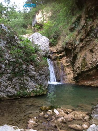 Moustiers-Sainte-Marie is votrer! Internet!