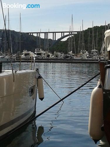 Apartamento en Skradin con internet y terraza