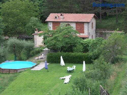 Borgo a Mozzano, no melhor endereço. Piscina!