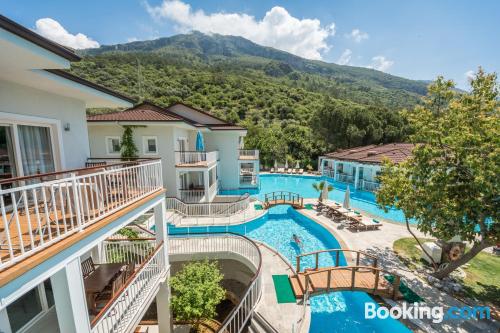 Ferienwohnung mit w-lan und Terrasse. In Oludeniz