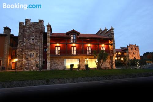 Apartamento com terraço em Santillana del Mar