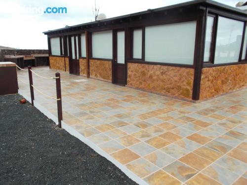 Apartamento cães bem-vindos à Yaiza. Com terraço!