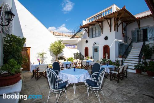 Apt mit Terrasse. In Hydra