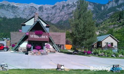 Appartement avec piscine. Ouray est votre!