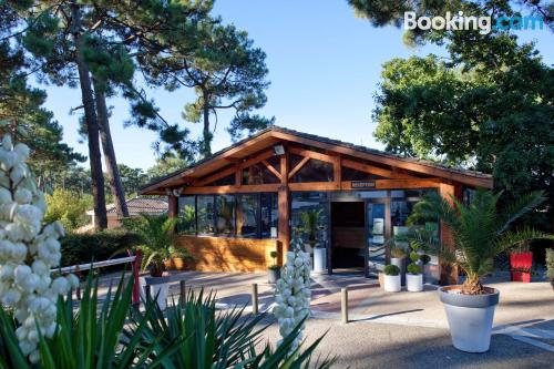 Nel centro città e terrazza a Arcachon. Con tre stanze