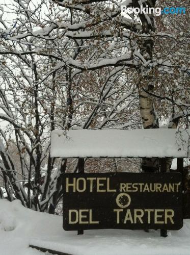 Apartamento con terraza y conexión a internet