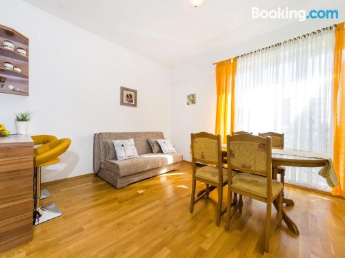 Pequeno apartamento em Zadar. Perto de tudo!