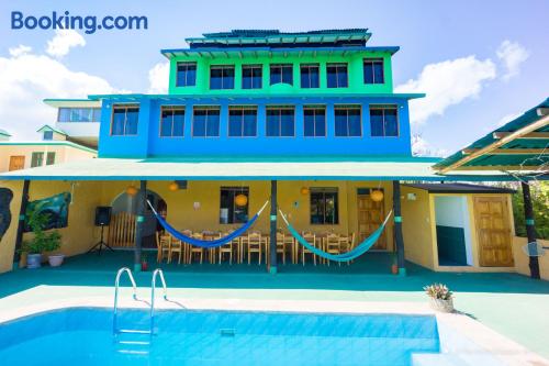 Apartamento em Puerto Ayora. Terraço e piscina