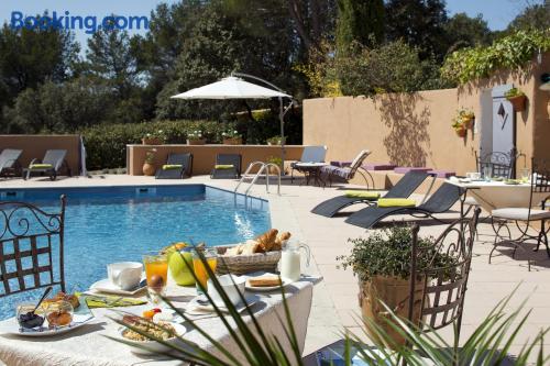 Apartamento con piscina en Roussillon