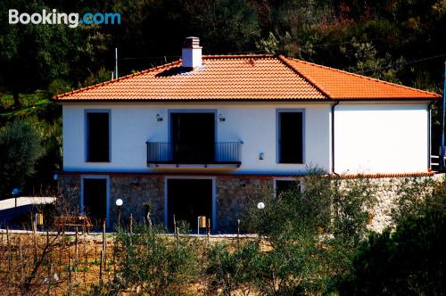 Klein appartement. Sessa Cilento vanuit uw raam!