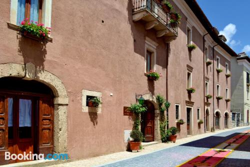 Apartamento com terraço e Wi-fi, no melhor endereço de Pescasseroli