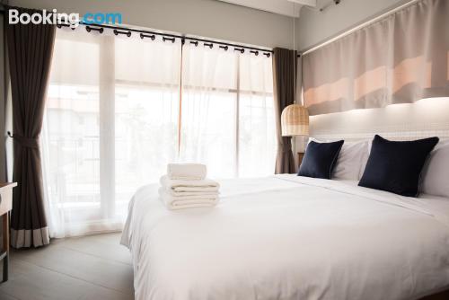 Apartamento com Wi-fi em Chiang Mai