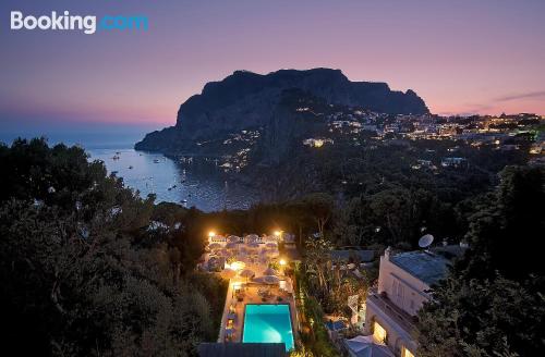 Appartamento con terrazza in ottima posizione di Capri