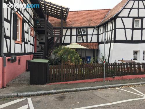 Apartamento pet friendly en Karlsruhe con calefacción y internet.