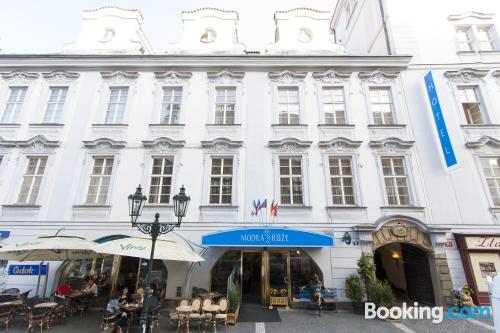 Petit appartement pour deux personnes. Avec l'air concdetionné!