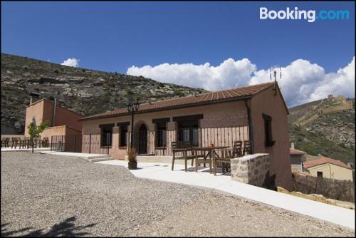 Appartement avec terrasse et Wifi à Albarracín, dans le centre