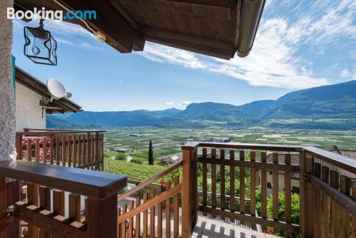 Apt mit Balkon. Gemütlich