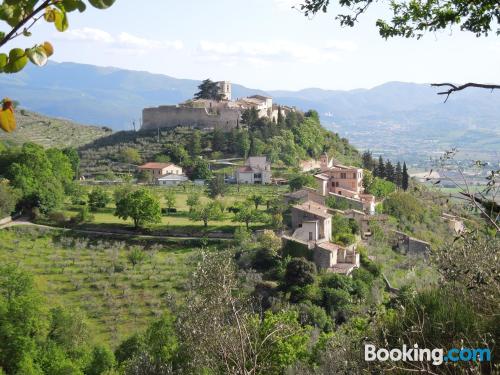 Appartamento con terrazza, a Campello Sul Clitunno