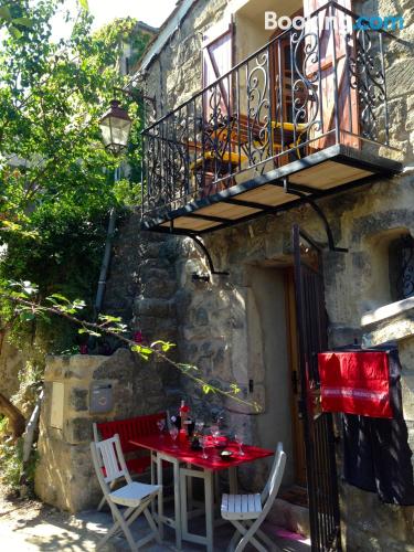 Große Ferienwohnung in Uzès. W-lan und Balkon