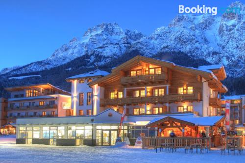 Grand appartement à Leogang. Terrasse et Internet!