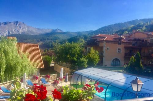 Grand appartement avec 2 chambres. Terrasse!