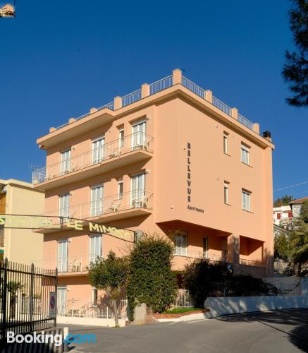 Apartamento cães bem-vindos à Pietra Ligure. Internet!