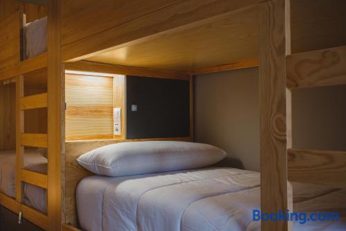 Posto Letto in Dormitorio Misto con 6 Letti