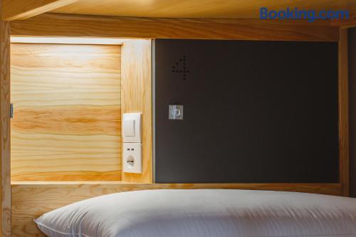 Posto Letto in Dormitorio Misto con 4 Letti